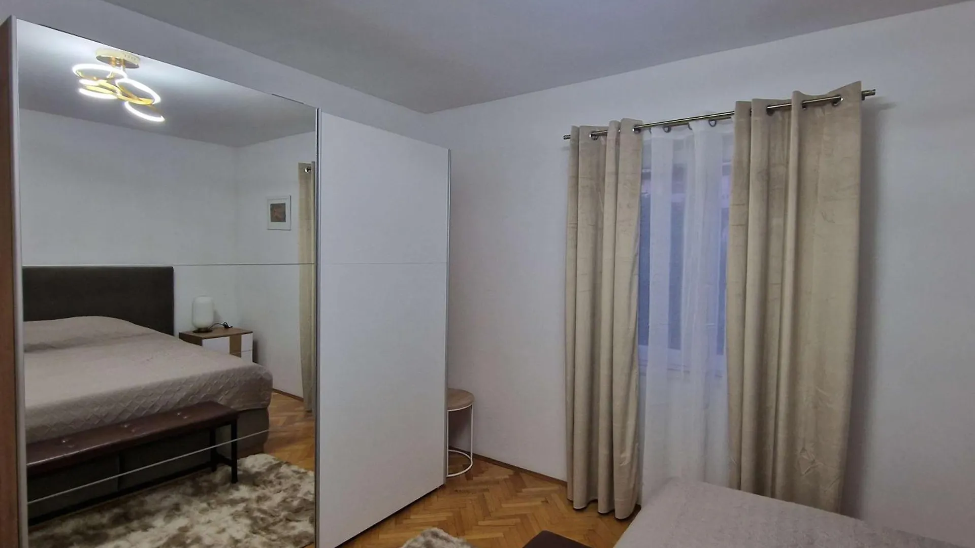 Family Friendly Apartments With A Swimming Pool Okrug Gornji, Ciovo - 23007 Trogir Croácia